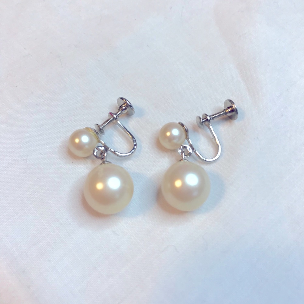 Sweet Cream Double Pearl Earrings